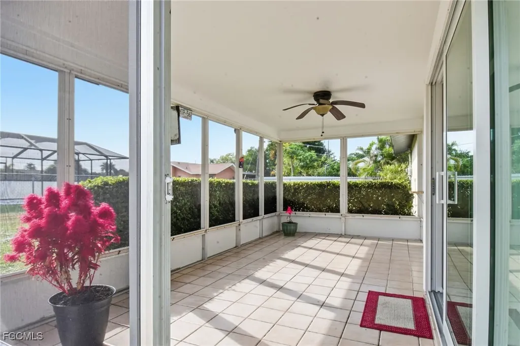 126 SE 40th Terrace Cape Coral FL 33904