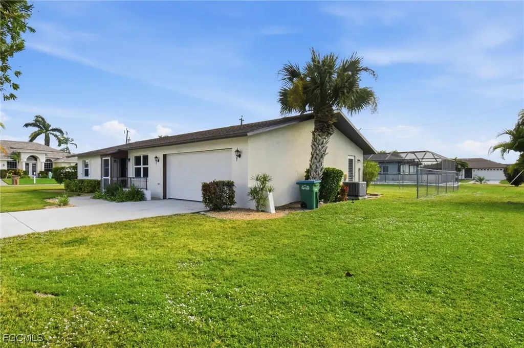 126 SE 40th Terrace Cape Coral FL 33904
