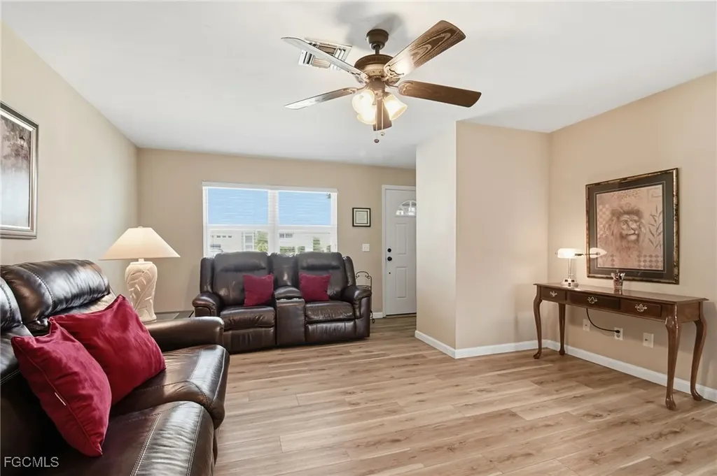 126 SE 40th Terrace Cape Coral FL 33904