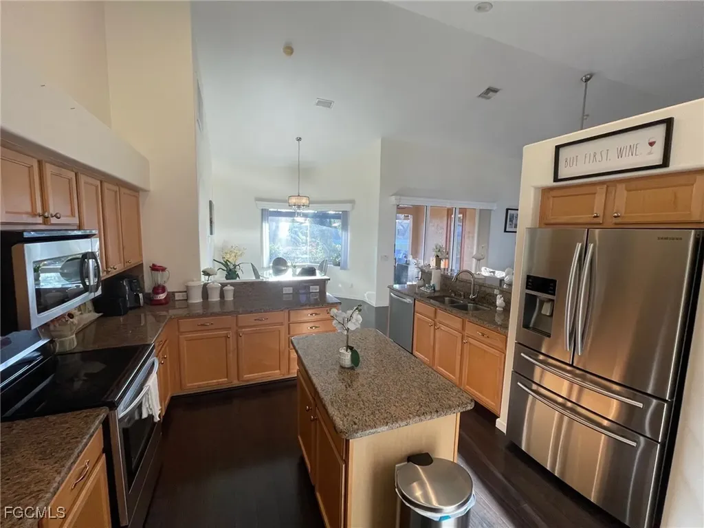 2409 SW 17th Place Cape Coral FL 33914