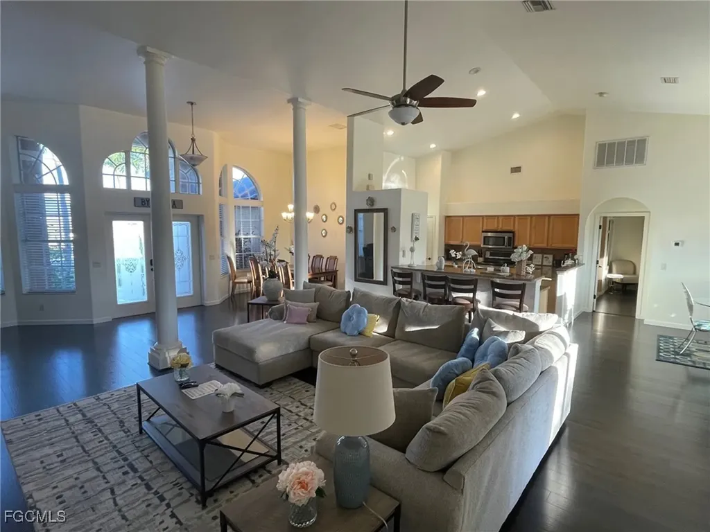 2409 SW 17th Place Cape Coral FL 33914