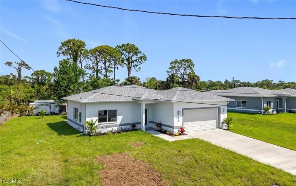 829 Wabash Street Lehigh Acres FL 33974
