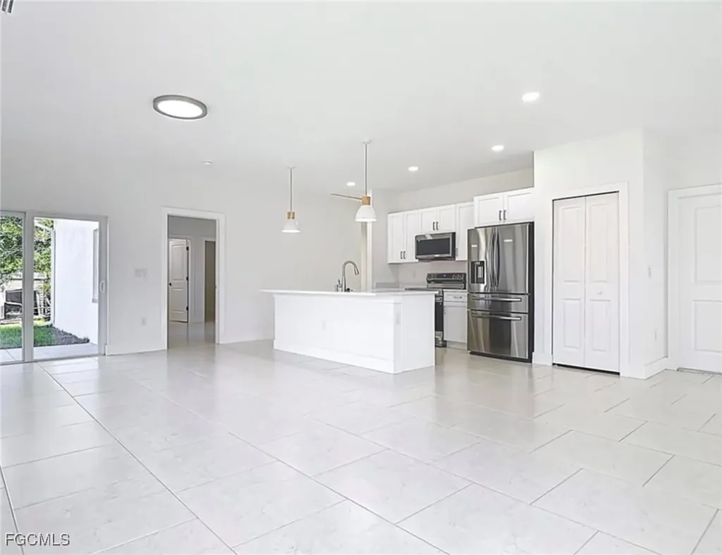 829 Wabash Street Lehigh Acres FL 33974