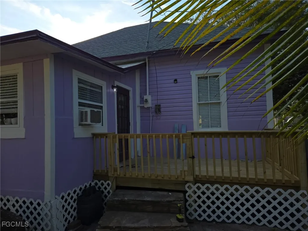 3207 Broadway Fort Myers FL 33901