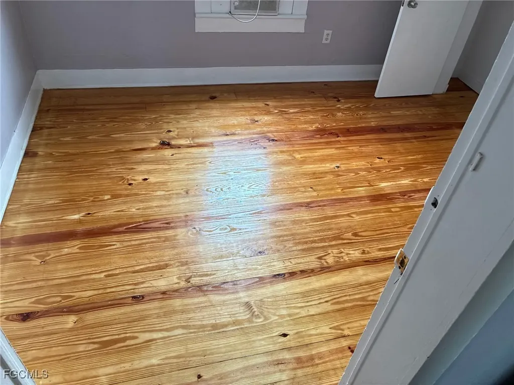 3207 Broadway Fort Myers FL 33901