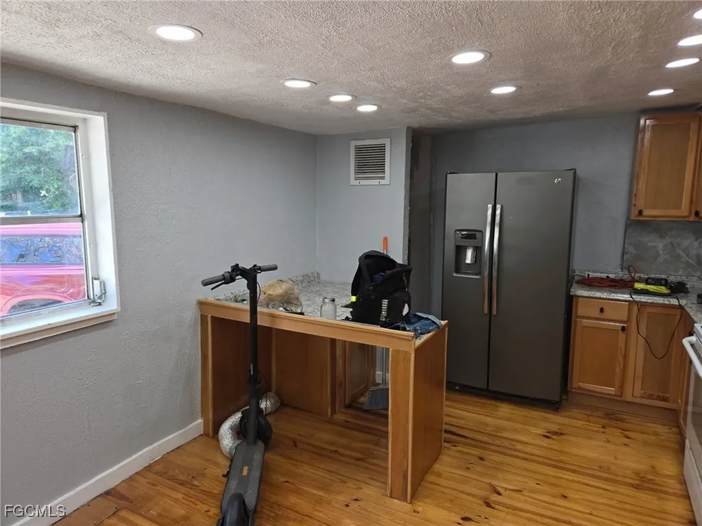 3207 Broadway Fort Myers FL 33901