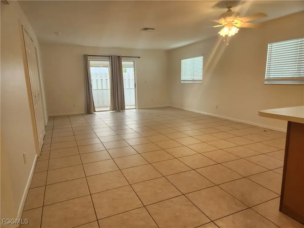 1623 SW Santa Barbara Place Cape Coral FL 33991