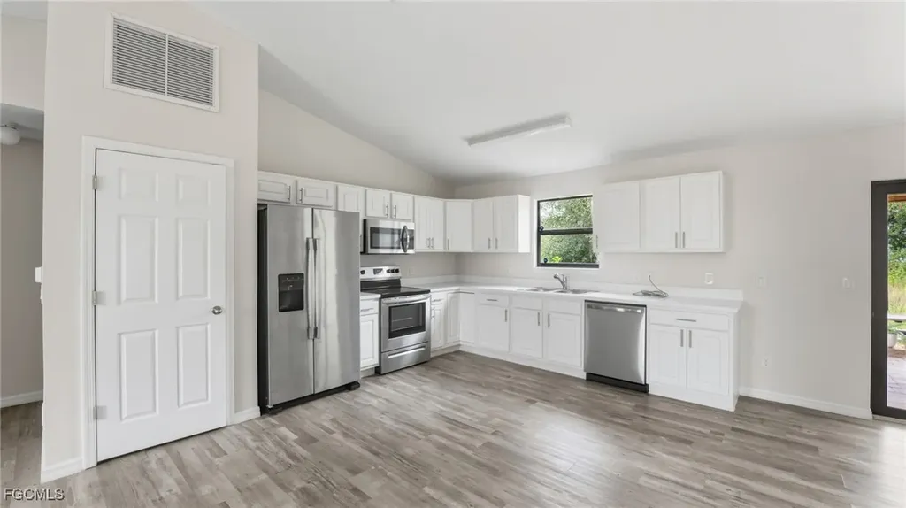 2701 E 18th Street Lehigh Acres FL 33972