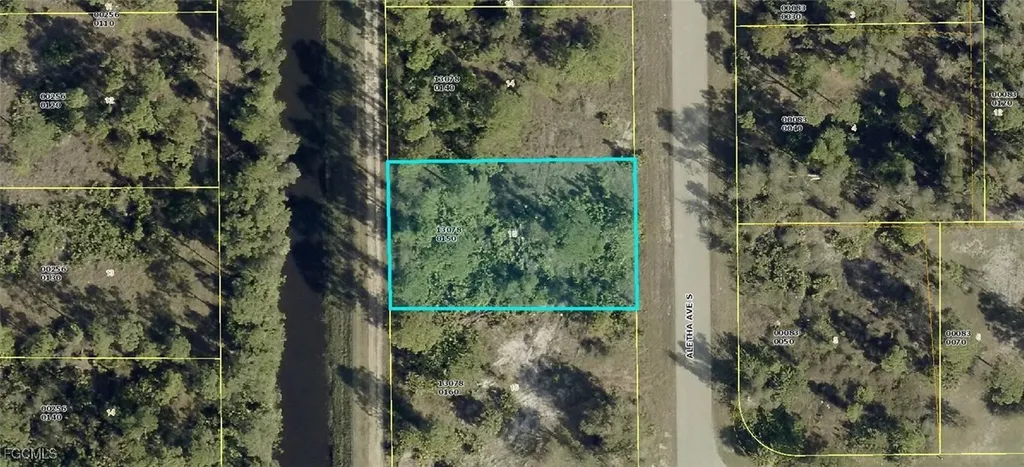 850 Aletha Avenue S Lehigh Acres FL 33974