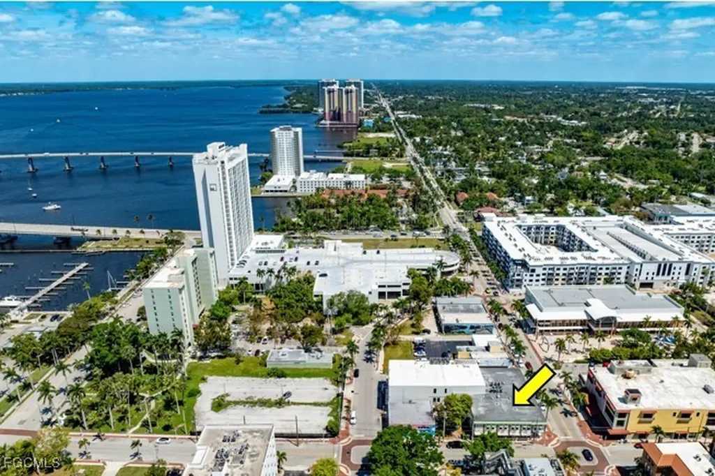 2401 First Street Fort Myers FL 33901
