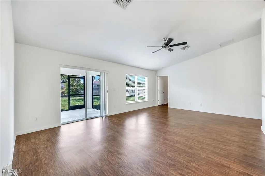 1205 SW 32nd Terrace Cape Coral FL 33914