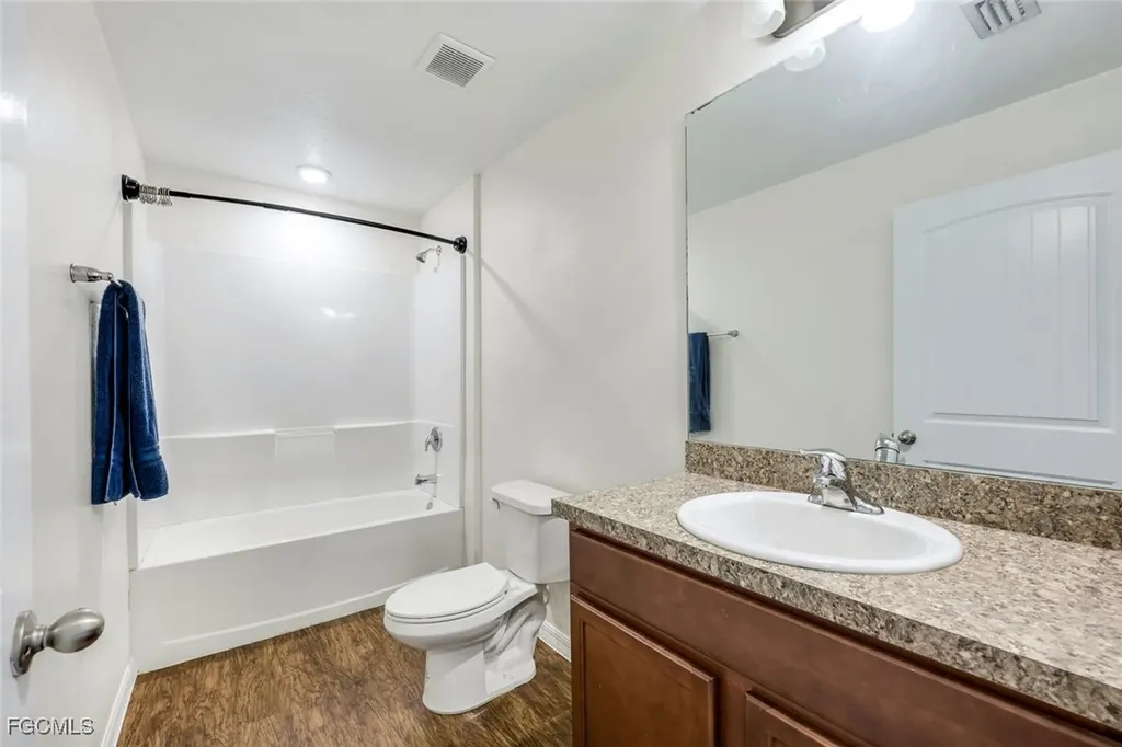 1205 SW 32nd Terrace Cape Coral FL 33914