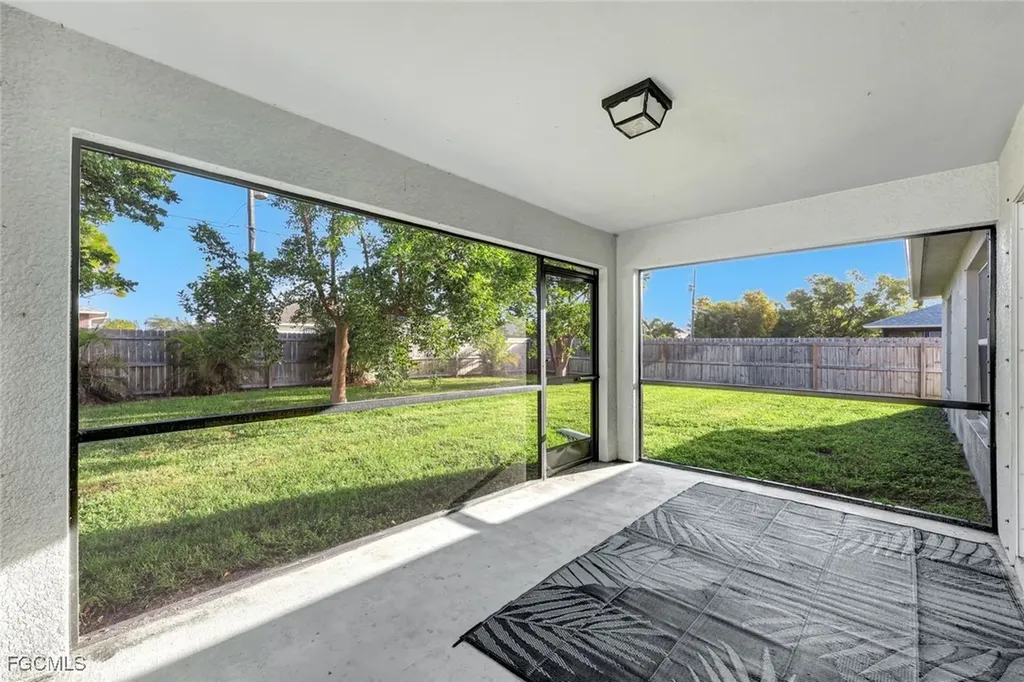 1205 SW 32nd Terrace Cape Coral FL 33914