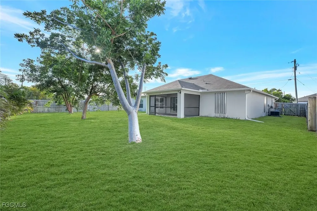 1205 SW 32nd Terrace Cape Coral FL 33914