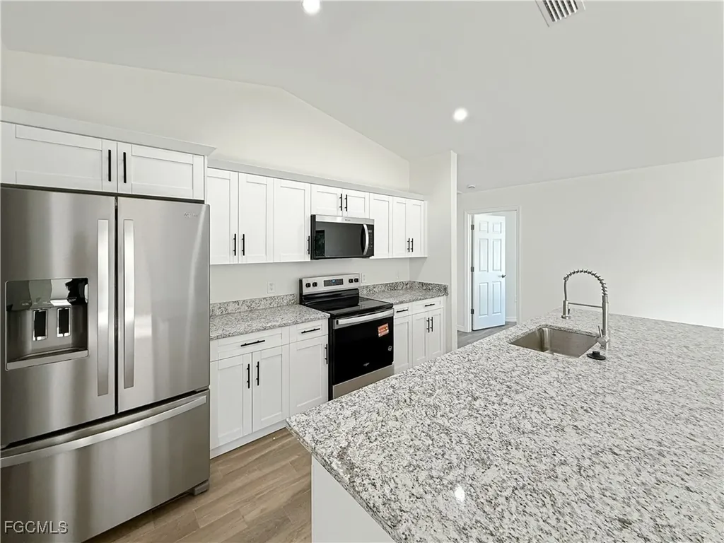 8157 Albatross Road Fort Myers FL 33967