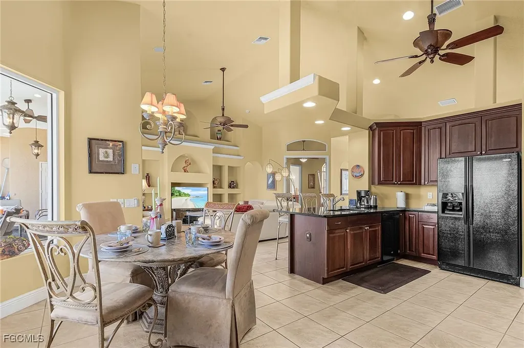 3517 SE 18th Avenue Cape Coral FL 33904