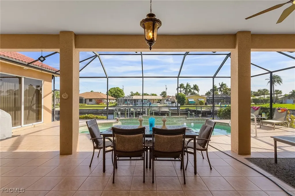 3517 SE 18th Avenue Cape Coral FL 33904