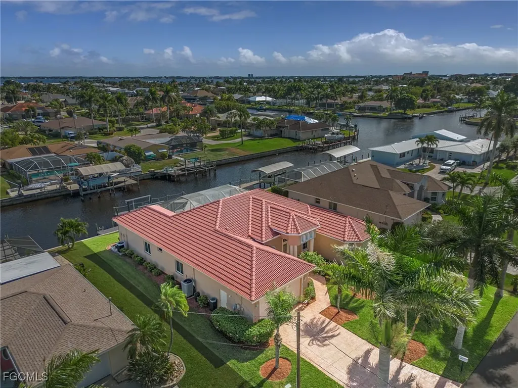 3517 SE 18th Avenue Cape Coral FL 33904