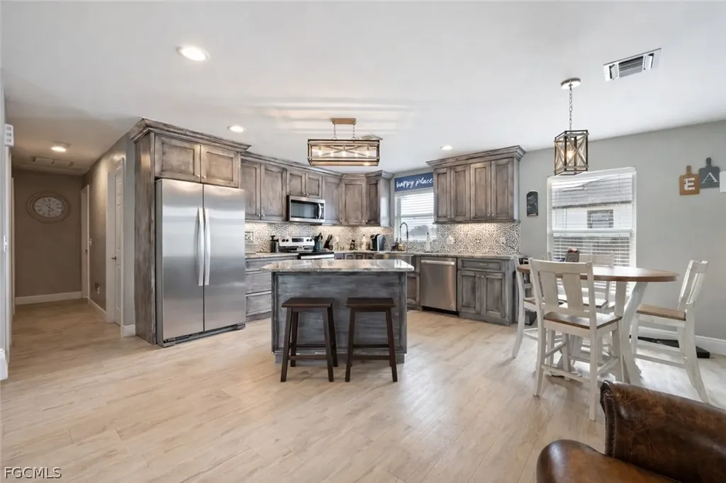 3004 W Briarwood Circle Labelle FL 33935
