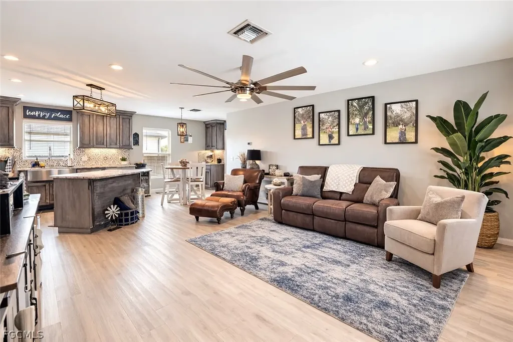 3004 W Briarwood Circle Labelle FL 33935