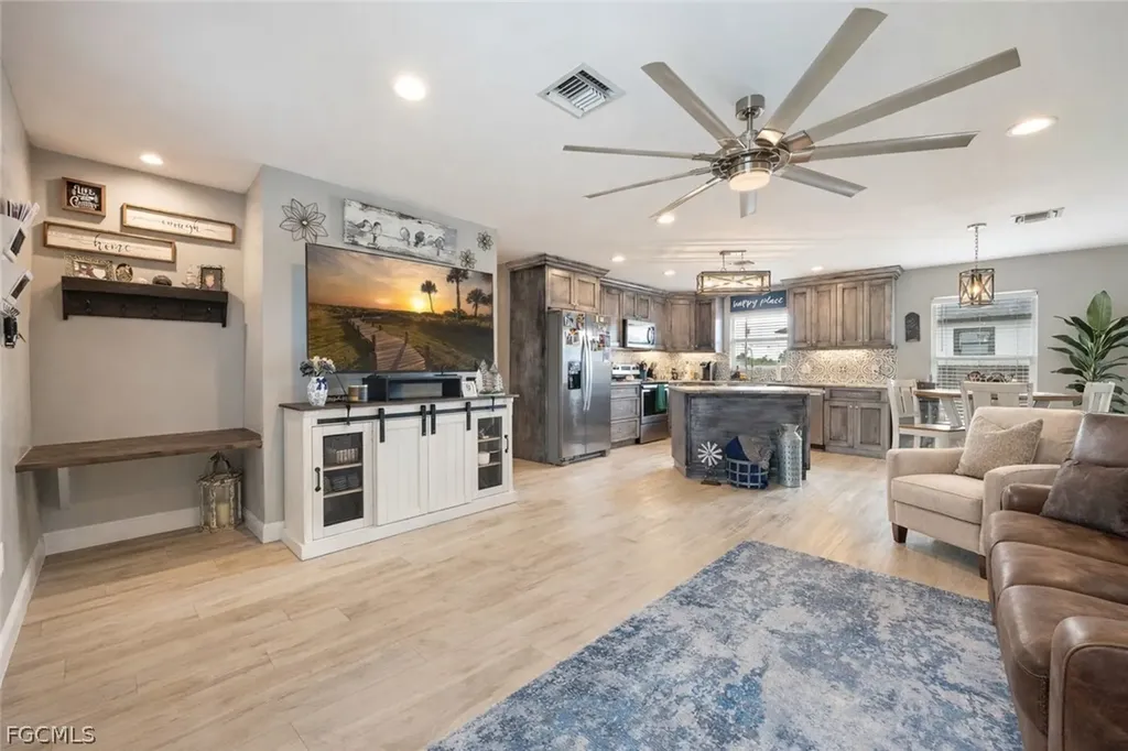 3004 W Briarwood Circle Labelle FL 33935