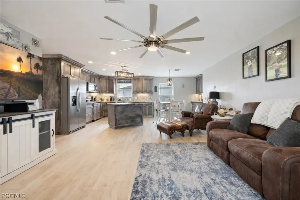 3004 W Briarwood Circle Labelle FL 33935