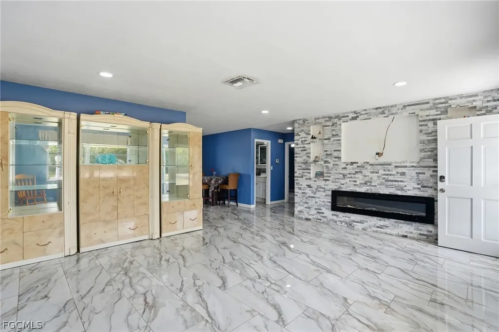 2180 Cook Lane Alva FL 33920