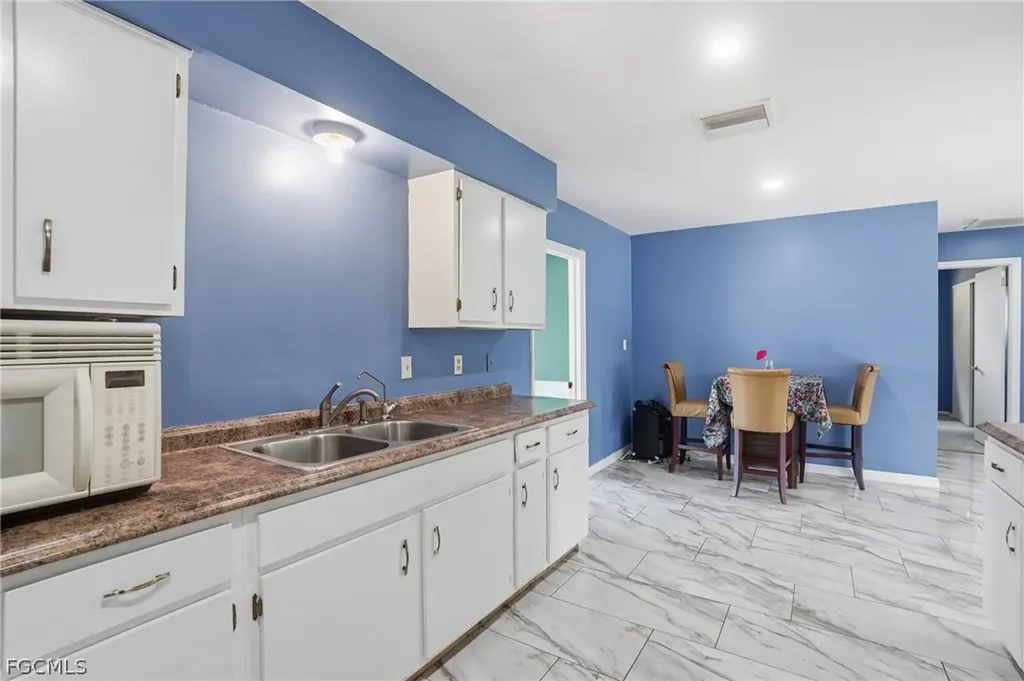 2180 Cook Lane Alva FL 33920