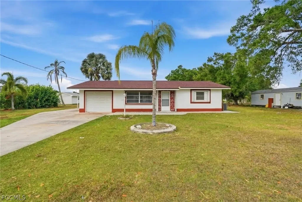 2180 Cook Lane Alva FL 33920