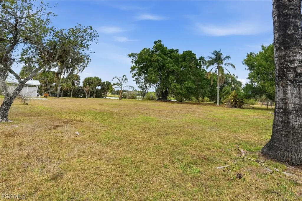 2180 Cook Lane Alva FL 33920