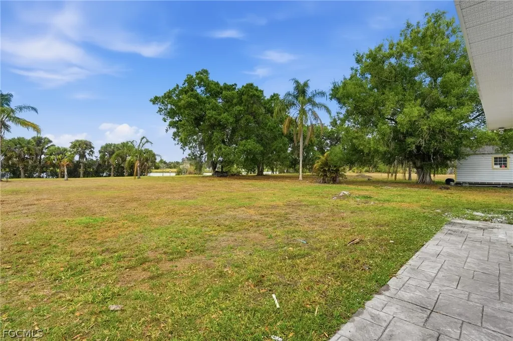 2180 Cook Lane Alva FL 33920