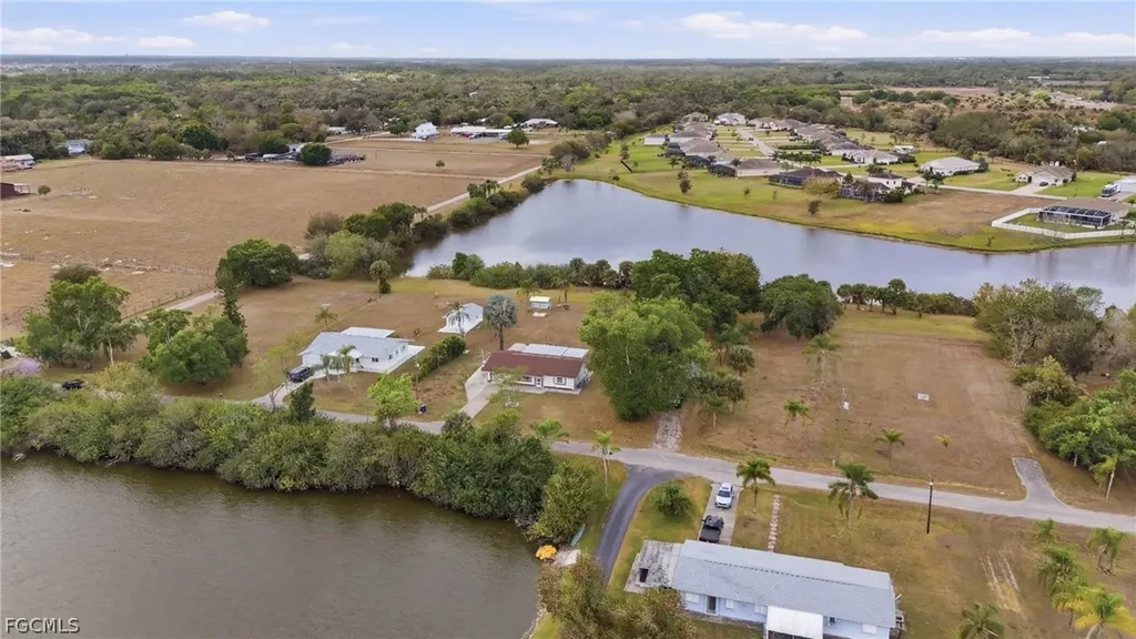 2180 Cook Lane Alva FL 33920