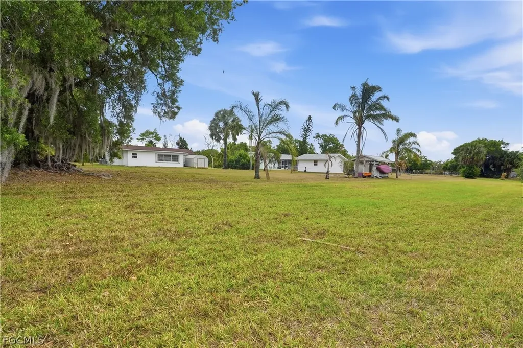 2180 Cook Lane Alva FL 33920