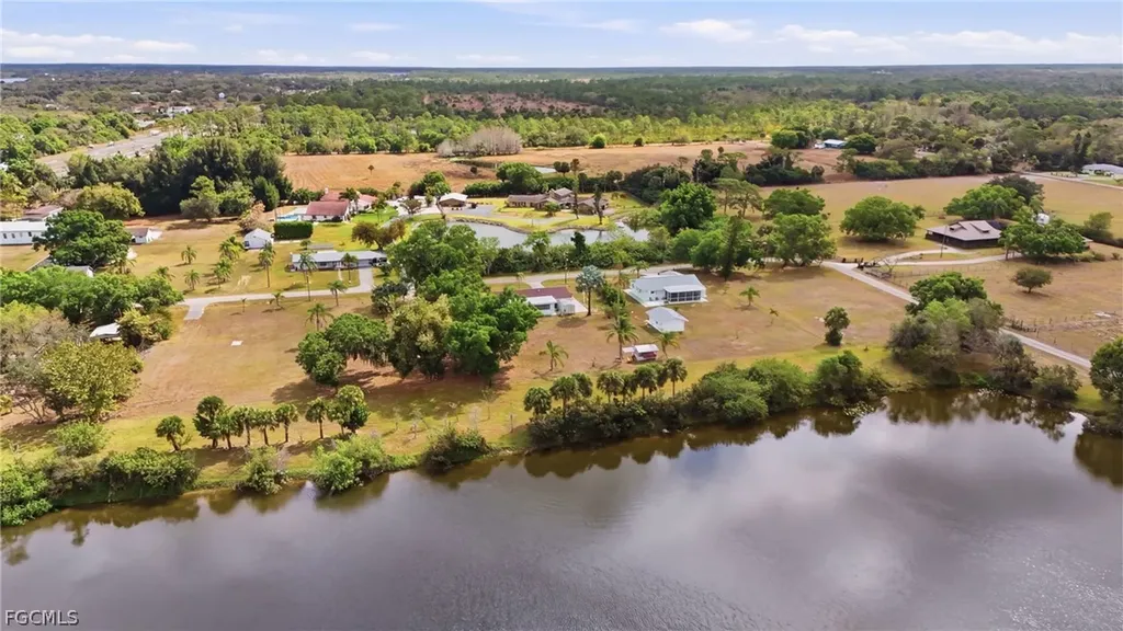 2180 Cook Lane Alva FL 33920