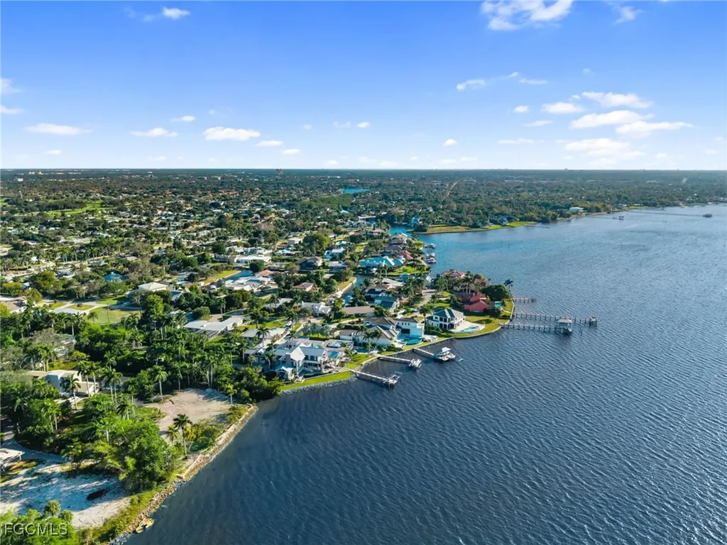 8661 Cajuput Cove Fort Myers FL 33919