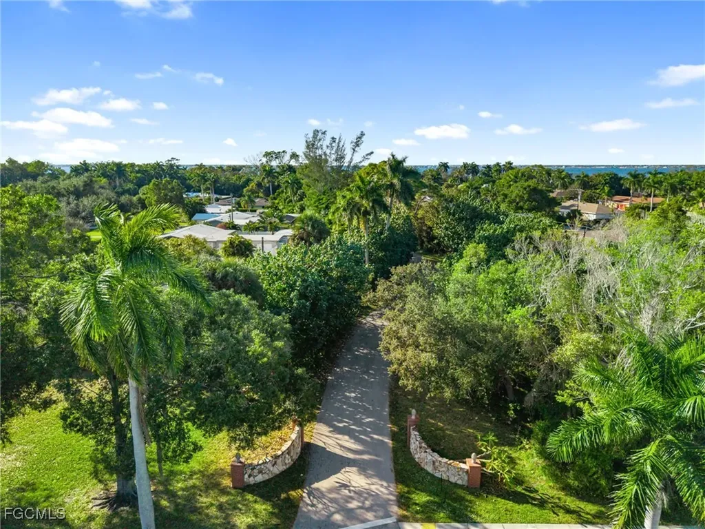 8661 Cajuput Cove Fort Myers FL 33919