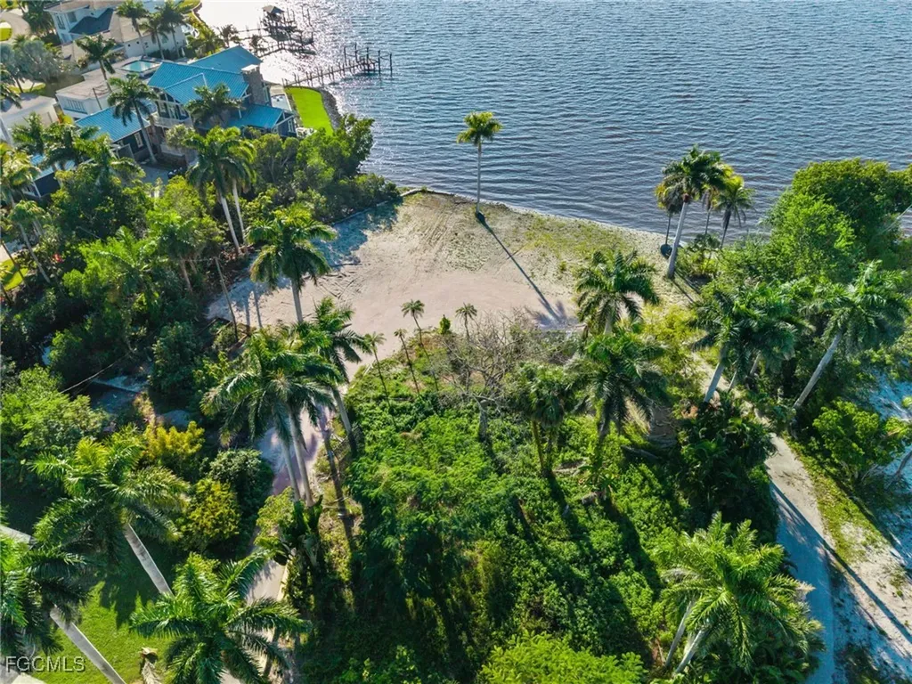 8661 Cajuput Cove Fort Myers FL 33919
