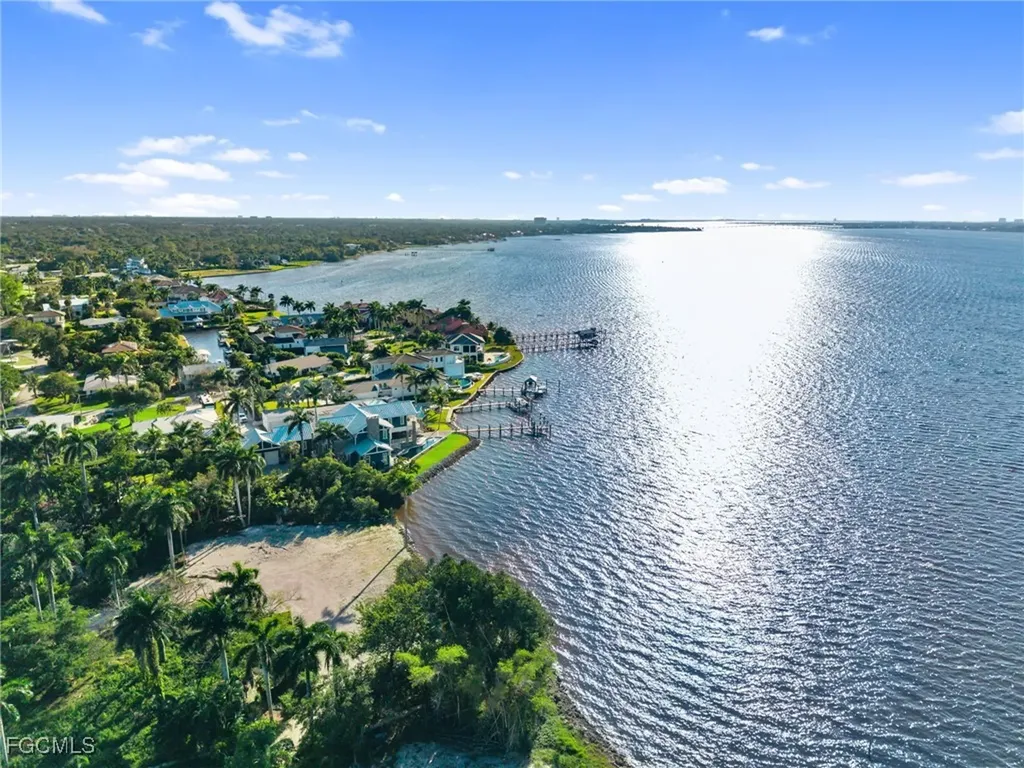 8661 Cajuput Cove Fort Myers FL 33919