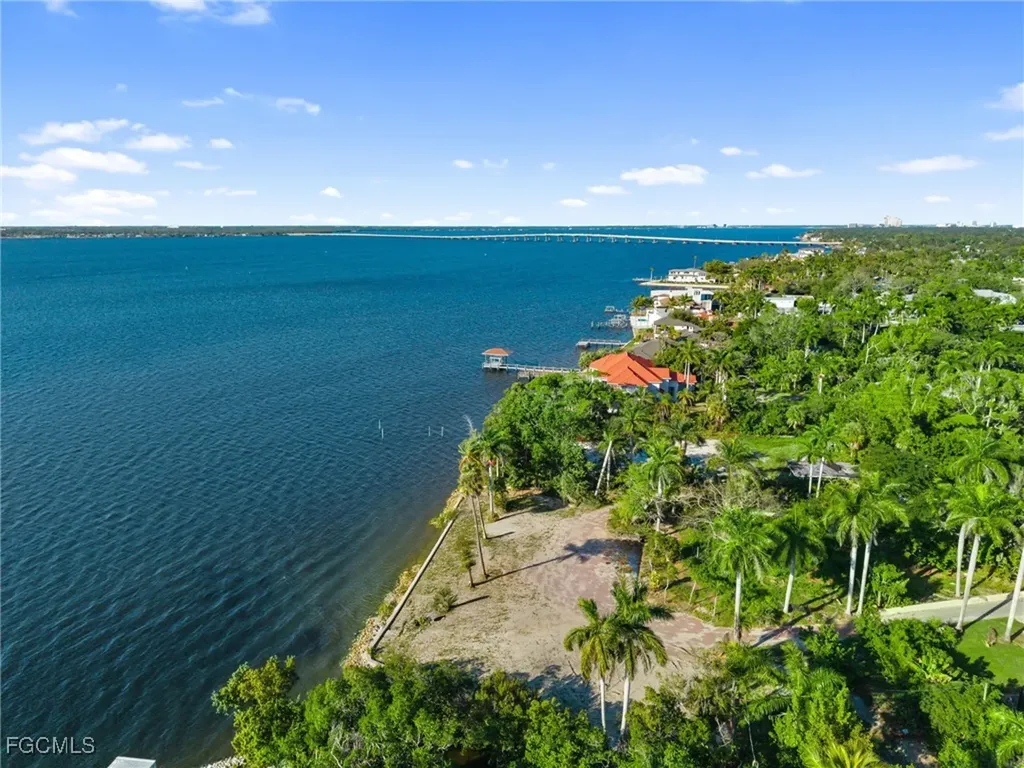 8661 Cajuput Cove Fort Myers FL 33919