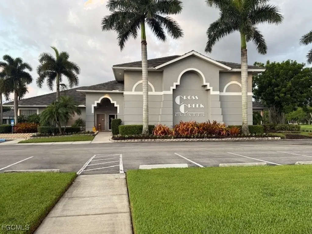 8350 Trentwood Court Fort Myers FL 33912