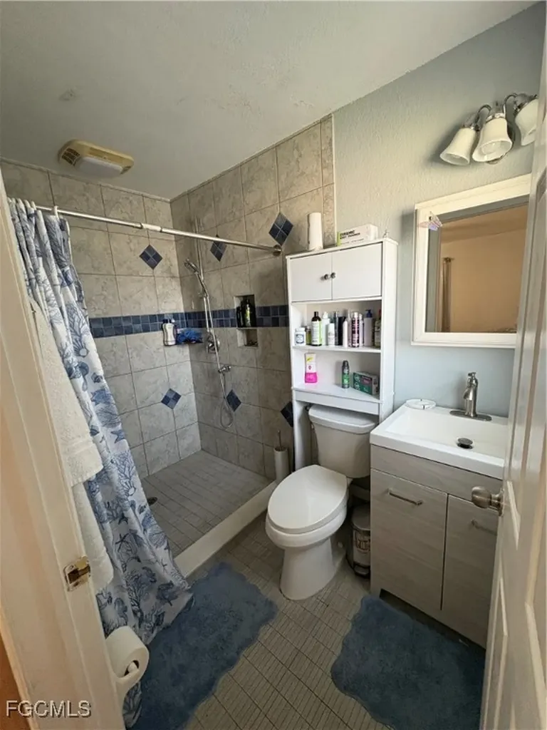 121 SW Trafalgar Parkway Cape Coral FL 33991