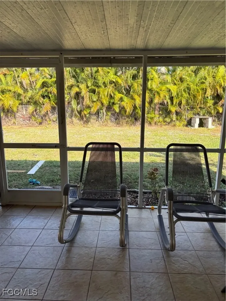 121 SW Trafalgar Parkway Cape Coral FL 33991