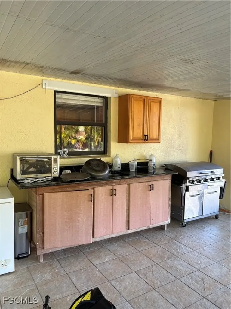 121 SW Trafalgar Parkway Cape Coral FL 33991