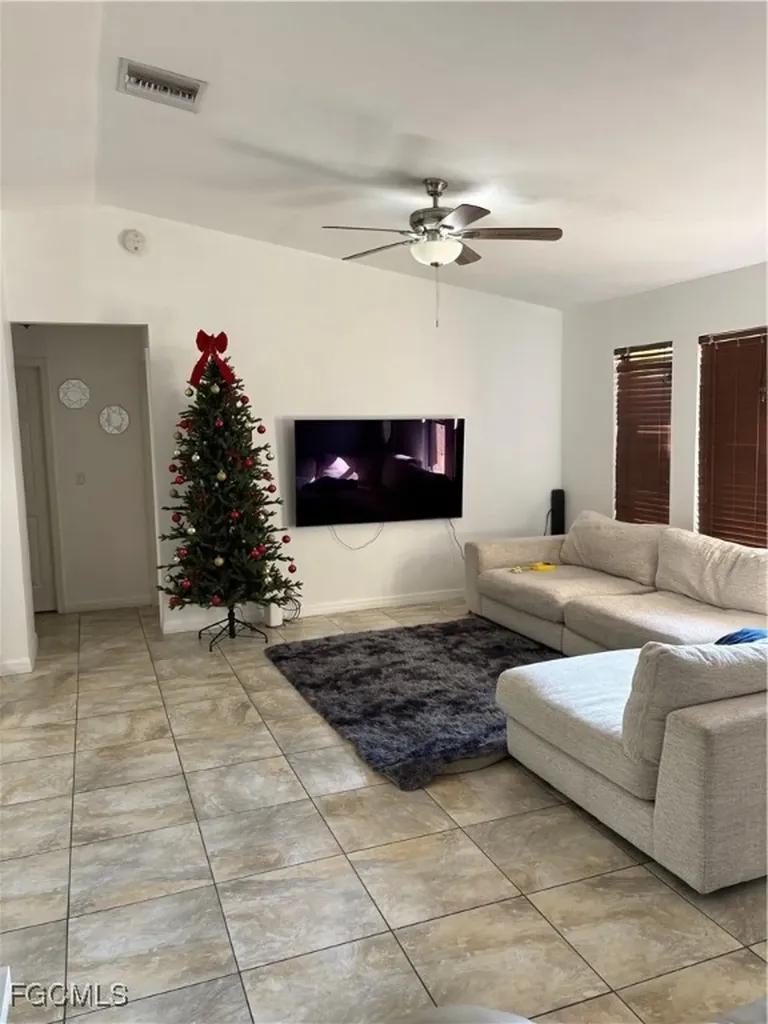 121 SW Trafalgar Parkway Cape Coral FL 33991