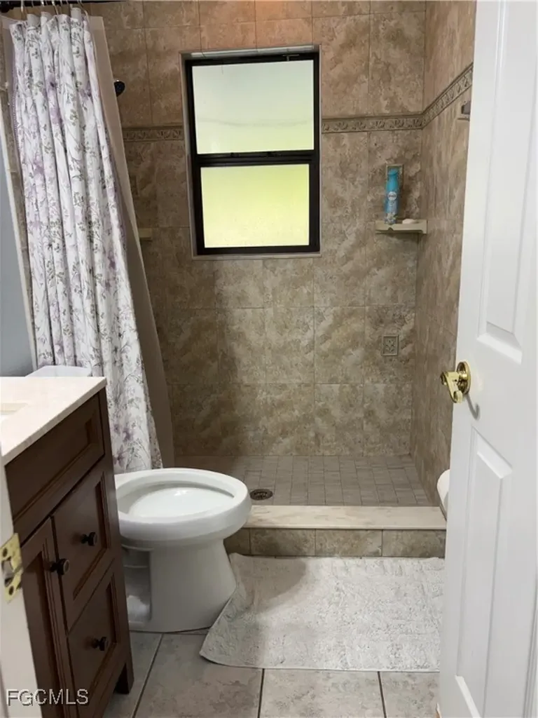 121 SW Trafalgar Parkway Cape Coral FL 33991