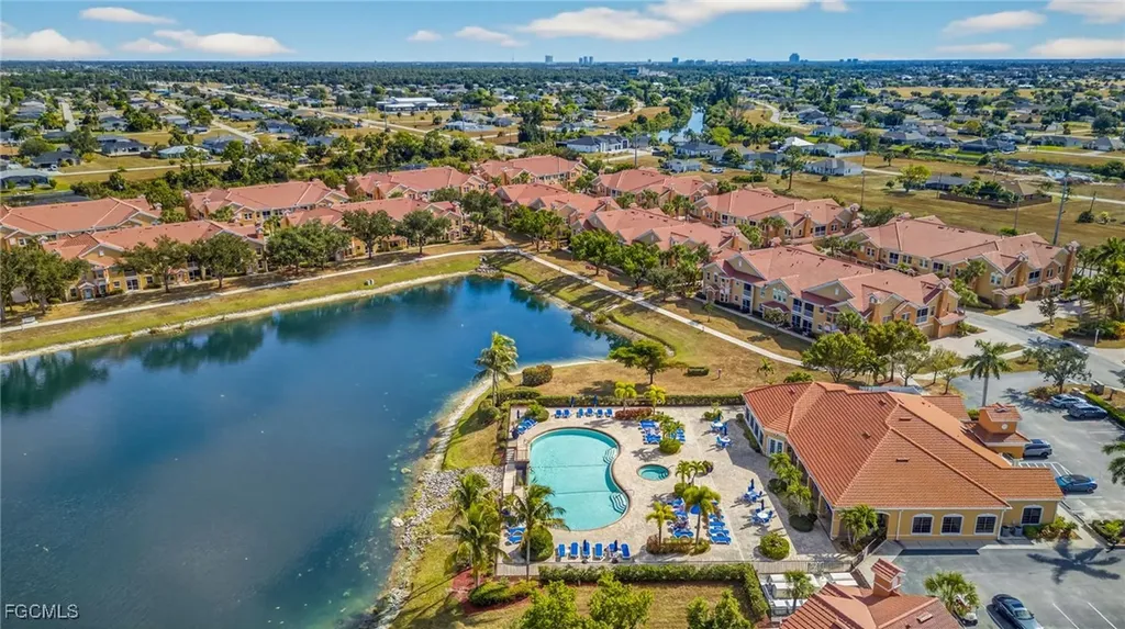 1854 Concordia Lake Circle Cape Coral FL 33909