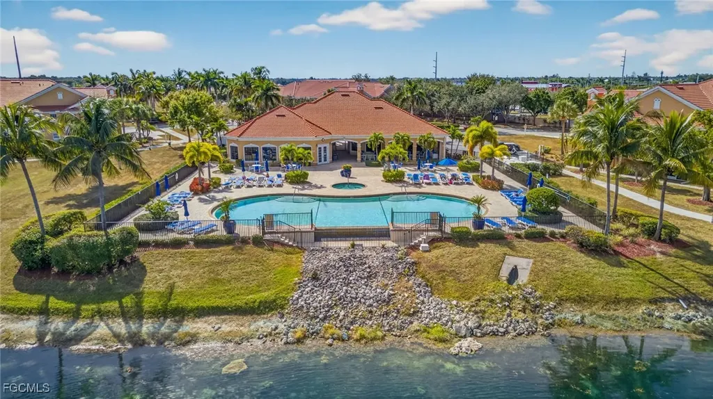 1854 Concordia Lake Circle Cape Coral FL 33909