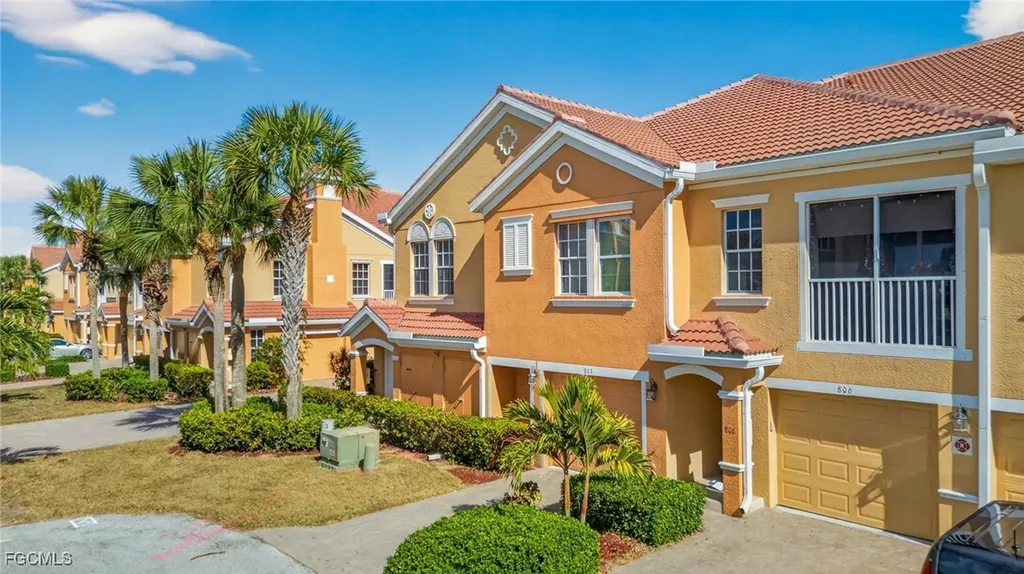 1854 Concordia Lake Circle Cape Coral FL 33909