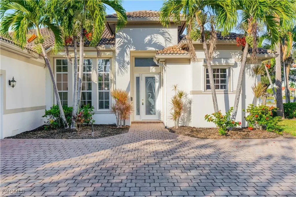 11105 Sea Tropic Lane Fort Myers FL 33908