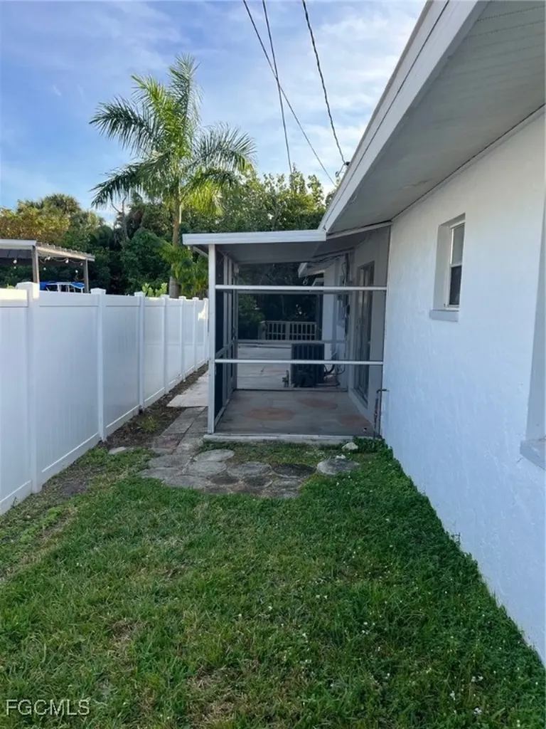 56 Cardinal Drive North Fort Myers FL 33917